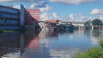 Rio Juruá marca 14,19m e deixa mais de 600 famílias desalojadas