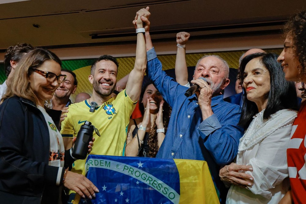 Lula busca integrar partidos de Centro ao governo para implementar a governança com a Frente Ampla