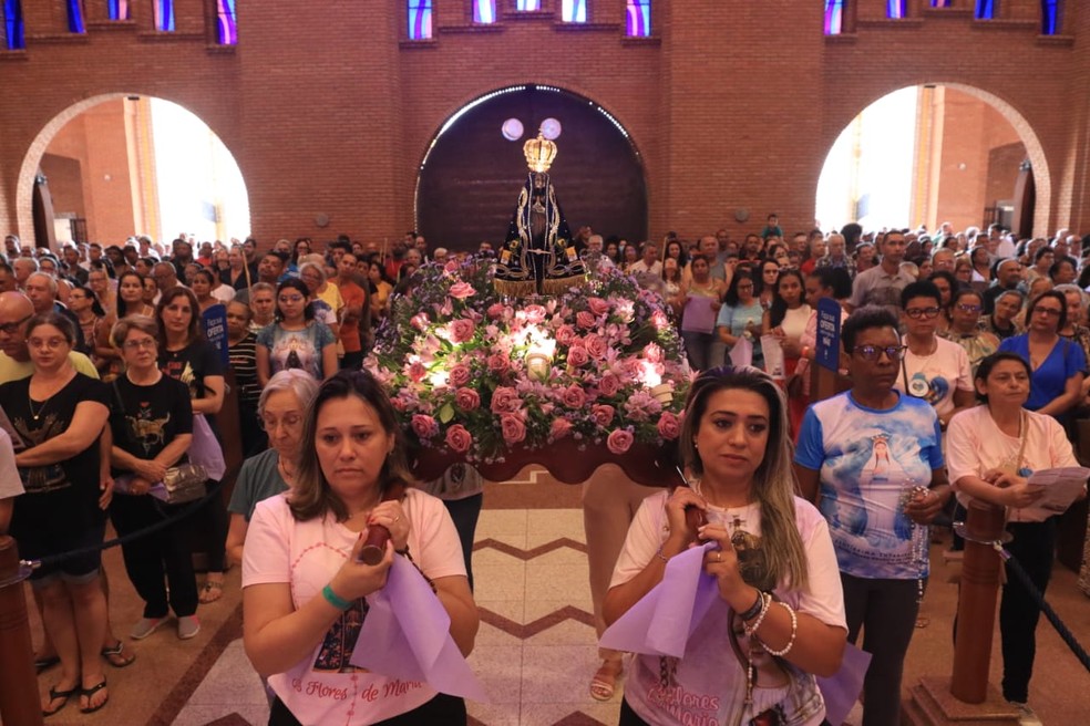 Romaria do Terço das Mulheres reúne milhares de fiéis e reforça protagonismo feminino na fé católica