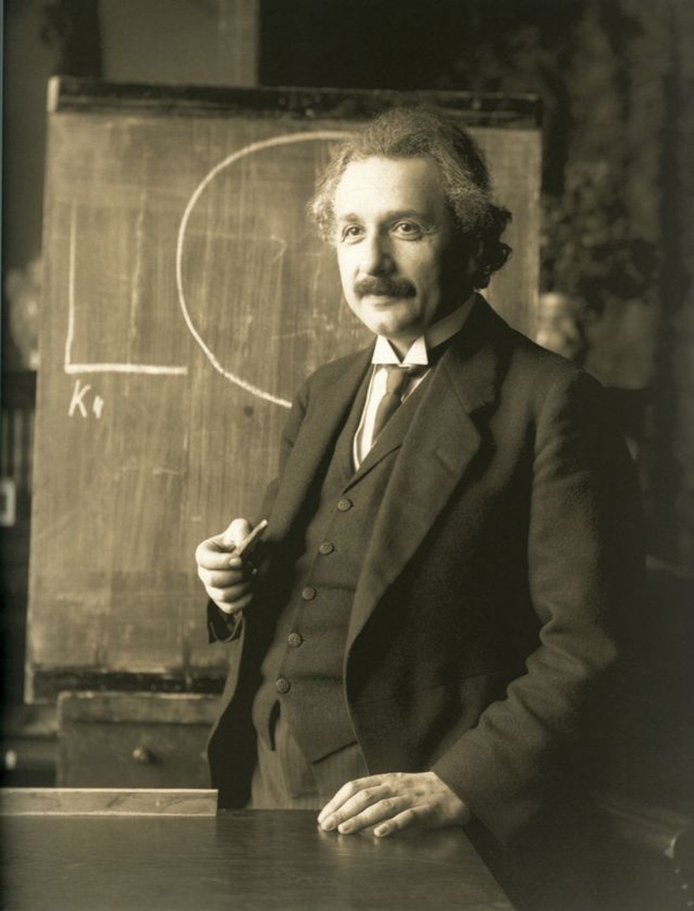 'A gravidade é a primeira coisa em que não pensamos', segundo Einstein — Foto: FERDINAND SCHMUTZER/BIBLIOTECA NACIONAL DA ÁUSTRIA