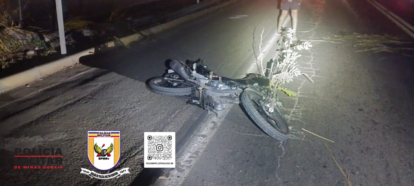 Motociclista fica gravemente ferido após atropelar vaca na AMG-0910, em Curvelo