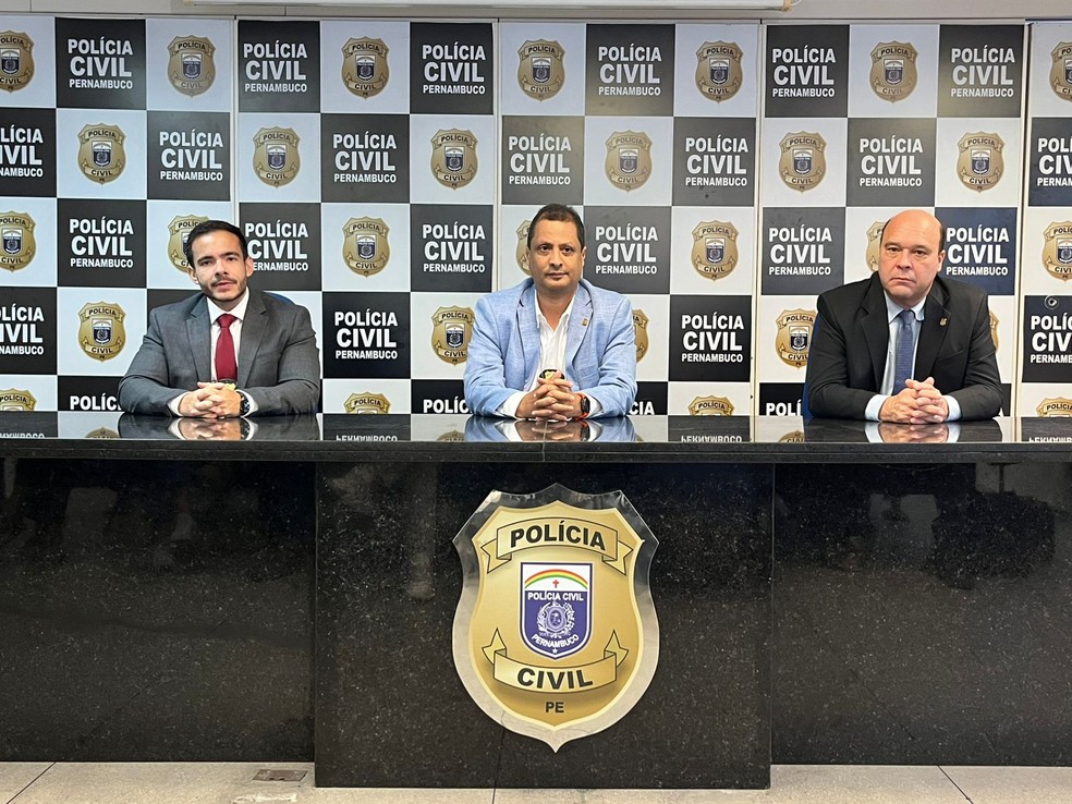 Em coletiva no Recife, a Polícia Civil apresentou detalhes da conclusão do inquérito sobre desabamento de teto do Santuário de Nossa Senhora da Conceição — Foto: Iris Costa/g1