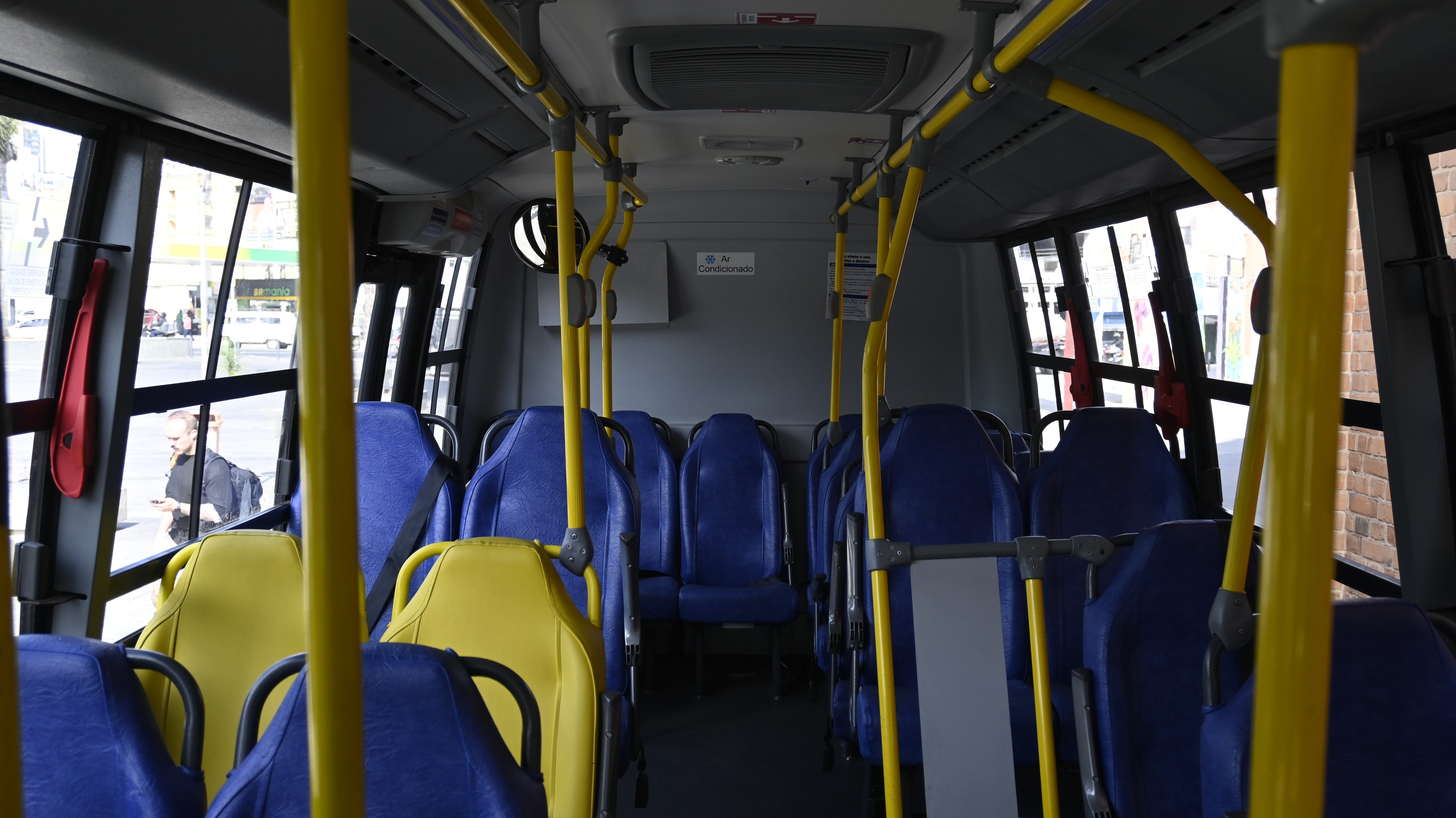 Passageiro sofre mal súbito e morre dentro de ônibus em Juiz de Fora