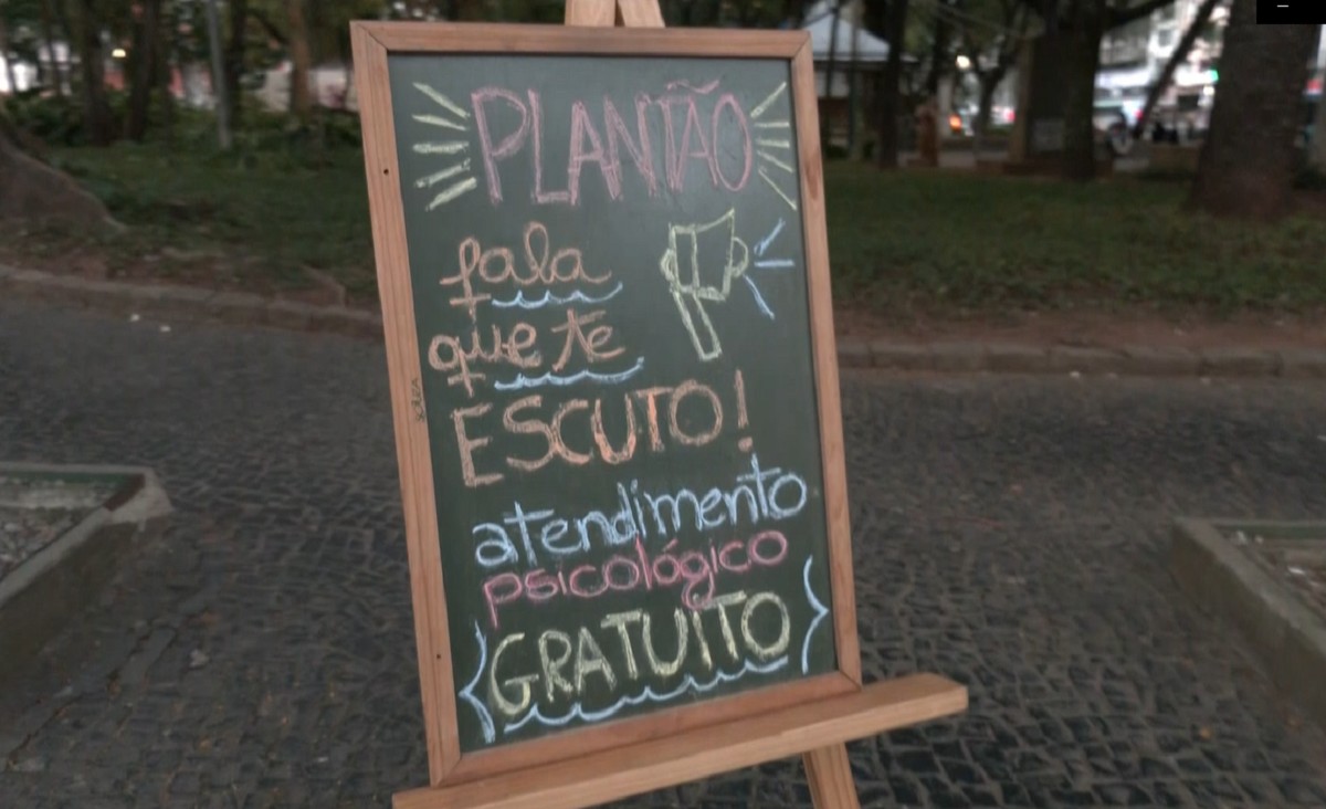 Integração na Universidade: Projeto promove escuta psicológica gratuita no Parque Halfeld em Juiz de Fora 