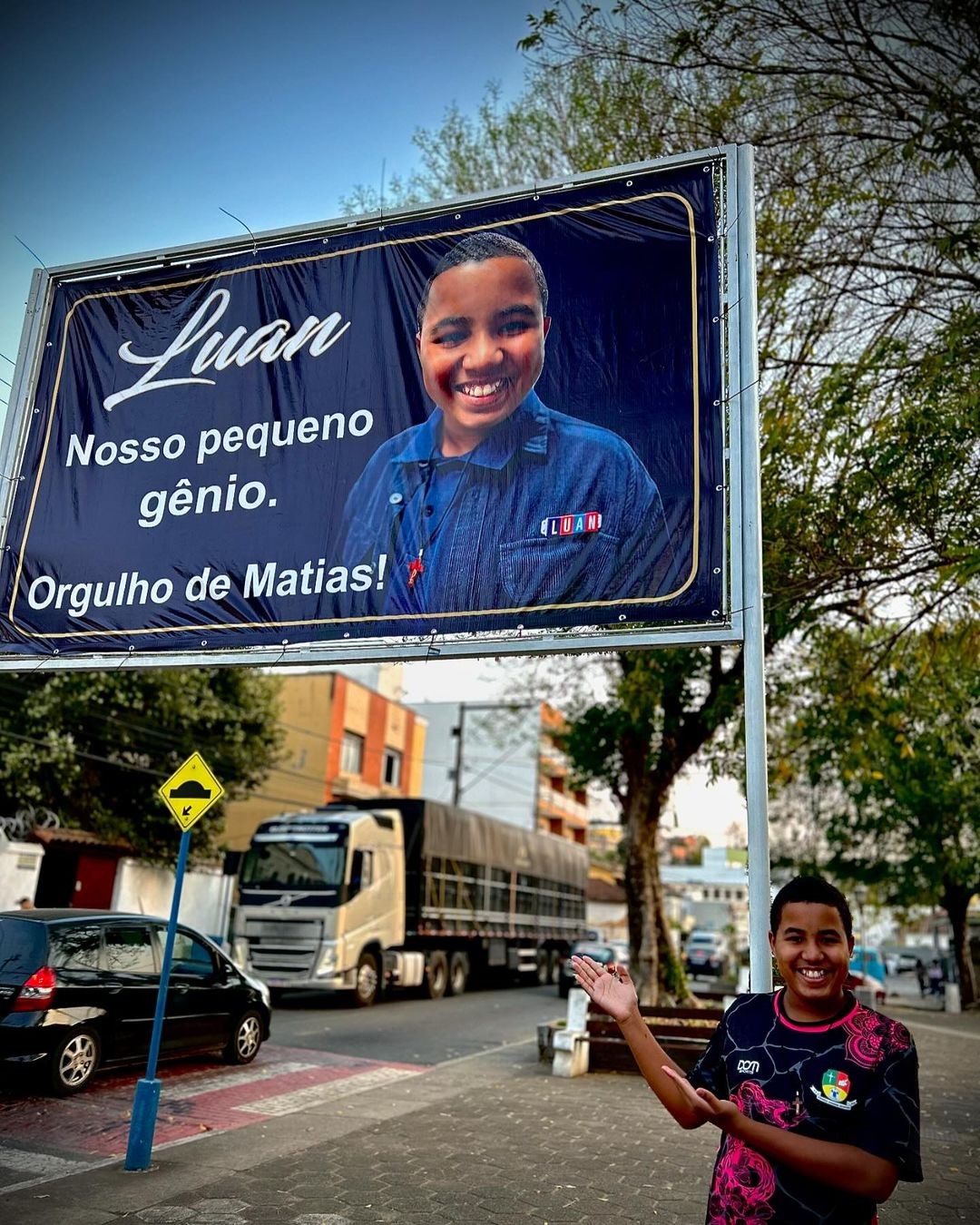Pequenos Gênios: Mineiro Luan Carvalho ganha carreata após ser um dos vencedores do quadro
