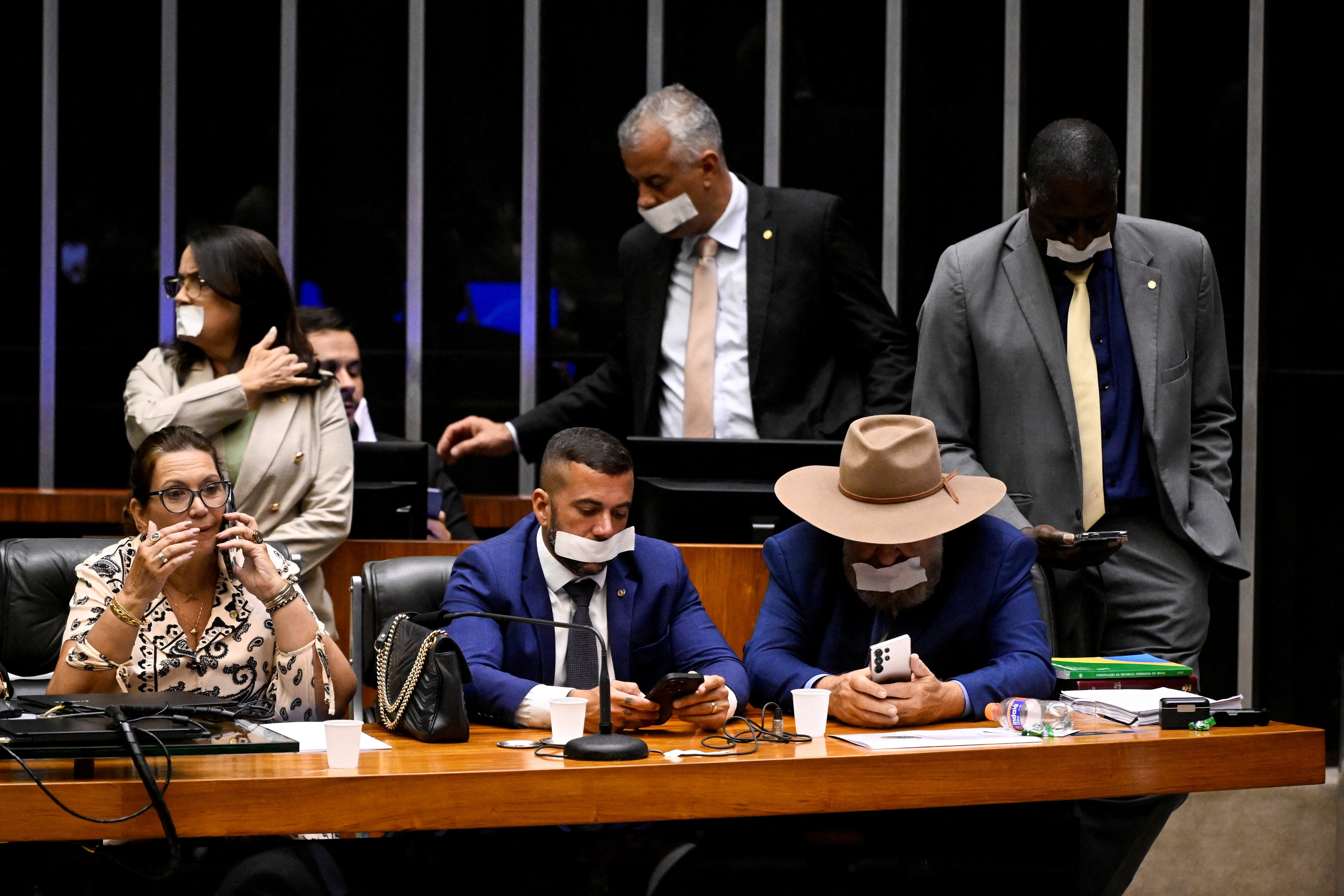 Oposição promete revezamento para manter ocupação da Mesa da Câmara e do Senado