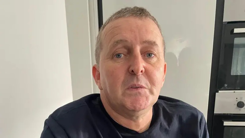 Todos os meses, Mark e Michelle Sneddon enviam doces para o centro Beatson de assistência ao câncer em Glasgow, na Escócia, onde sua filha Isla foi tratada — Foto: Arquivo de família