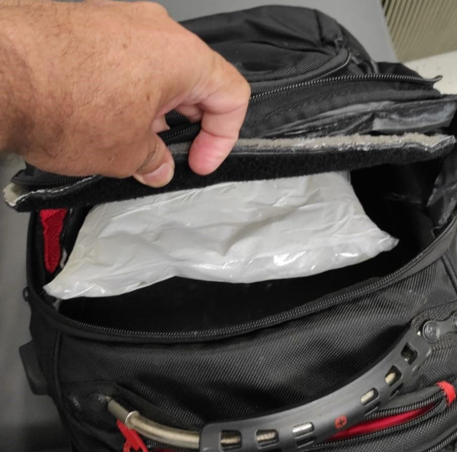 Polícia Federal prende passageiro com mais de 4 kg de cocaína no aeroporto de Natal