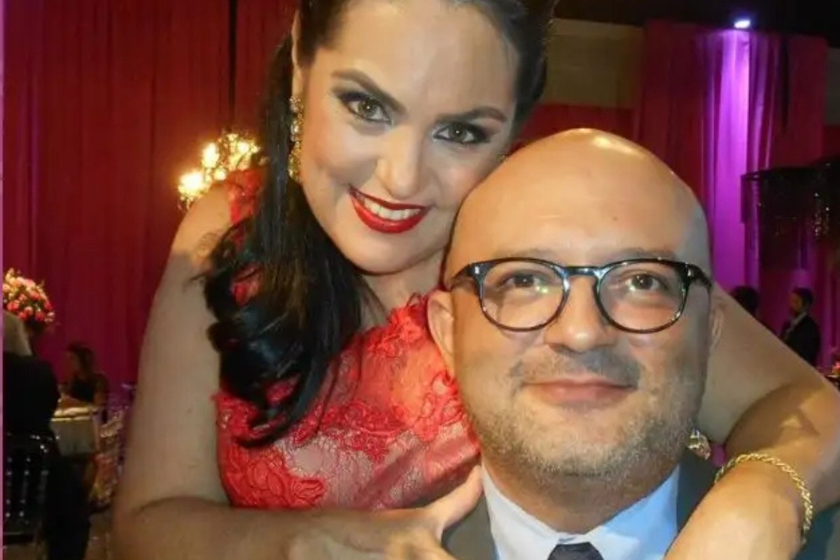 Delegado e esposa morrem após carro bater contra caminhão carregado de madeira na BR-174 em MT 