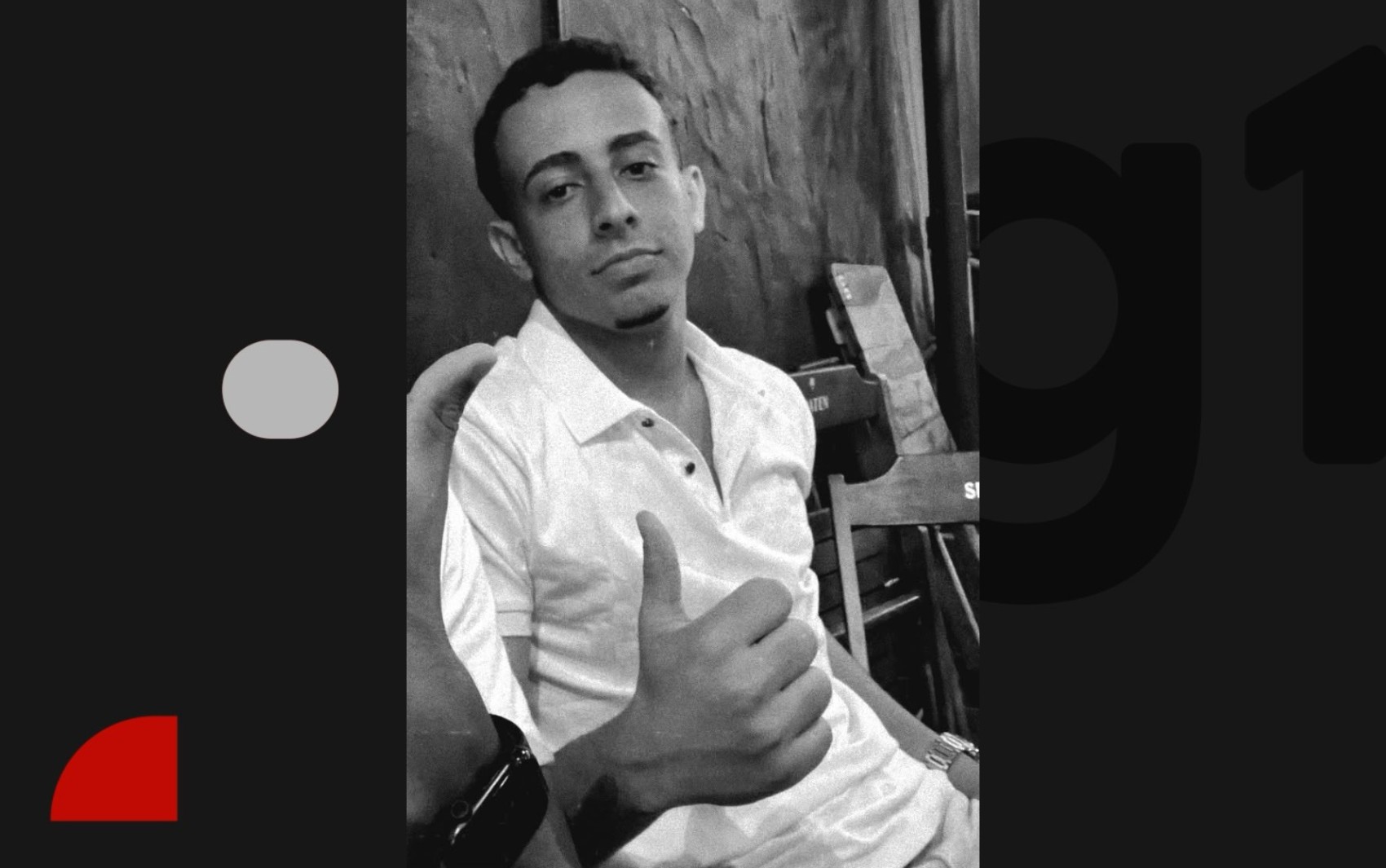 Assessor de vereador morre após bater motocicleta em árvore na Bahia; namorada ficou ferida