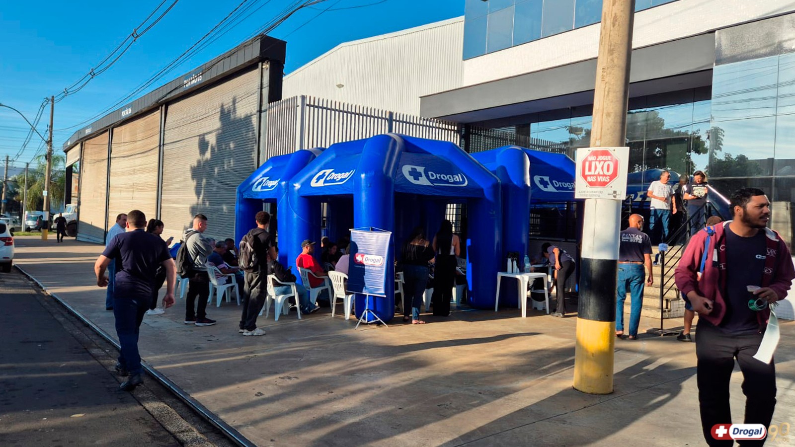 Rede Drogal faz mutirão de vagas em Campinas