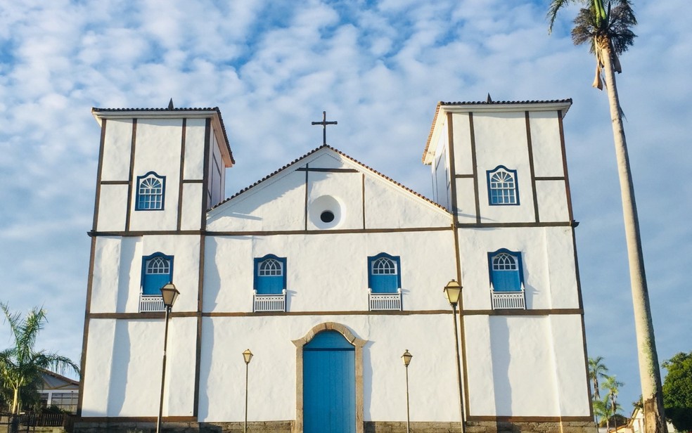 Igreja Nossa Senhora do Rosrio em Pirenpolis  Foto: Reproduo