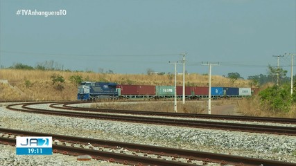 Terminal ferroviário inicia operação e população deve ter atenção ao passar pelos trilhos