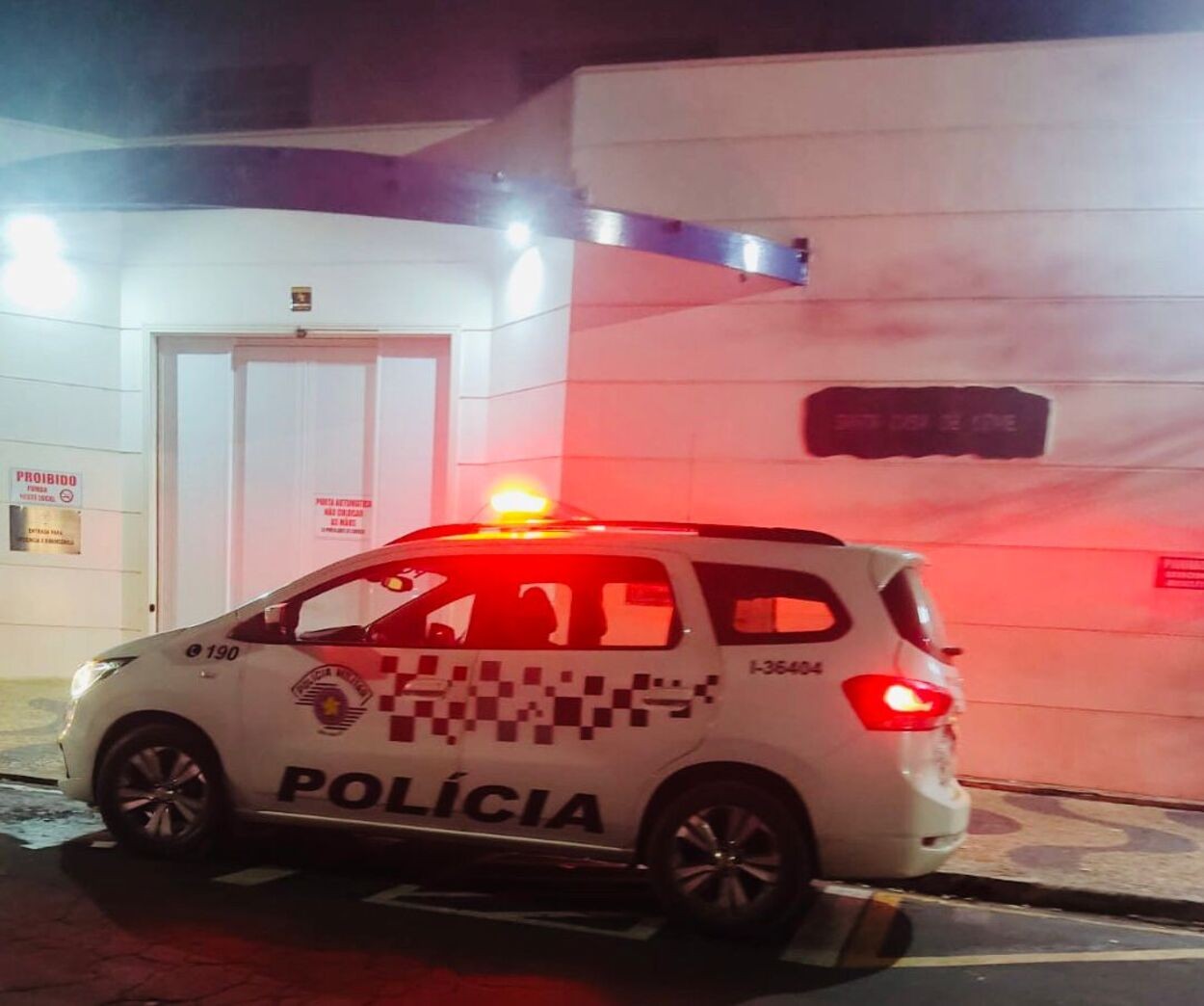 Pai esfaqueia filho no abdômen em briga no interior de SP