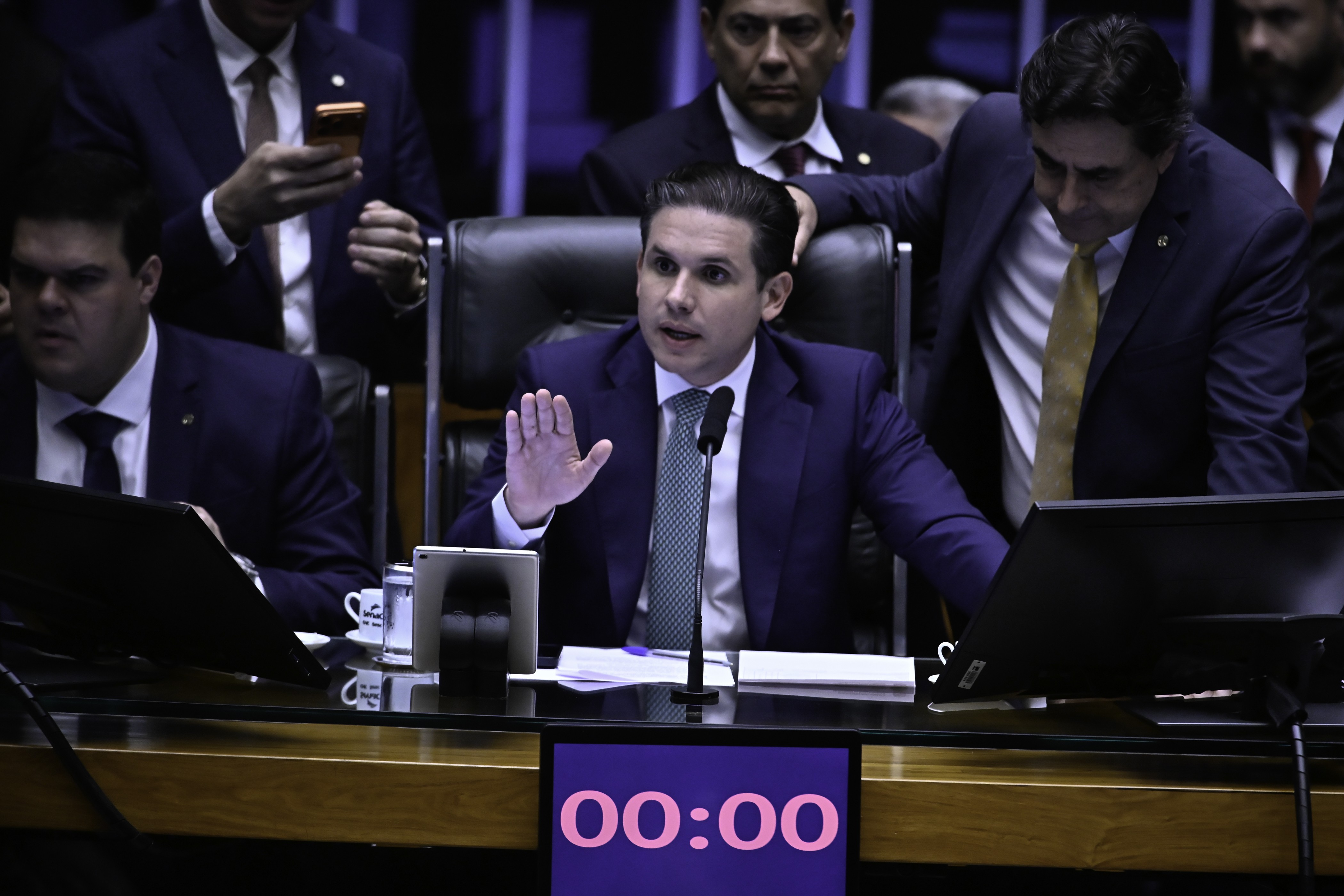 PL vê Motta enfraquecido após Câmara salvar Zambelli e Glauber Braga