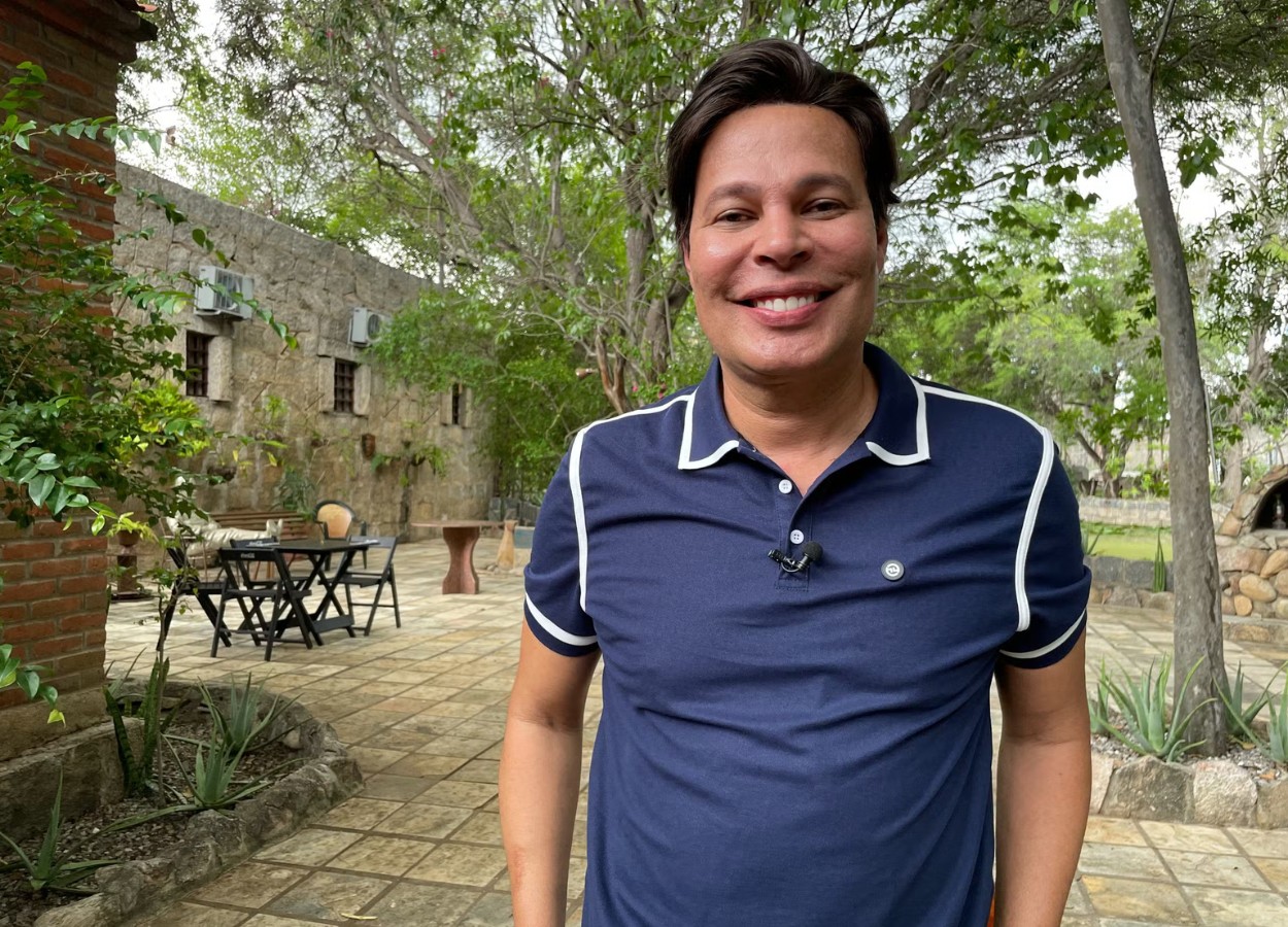 Ator há 29 anos na Paixão de Cristo vive cinco personagens, incluindo vilões, e relata reação do público: 'Ficam com raiva de mim'