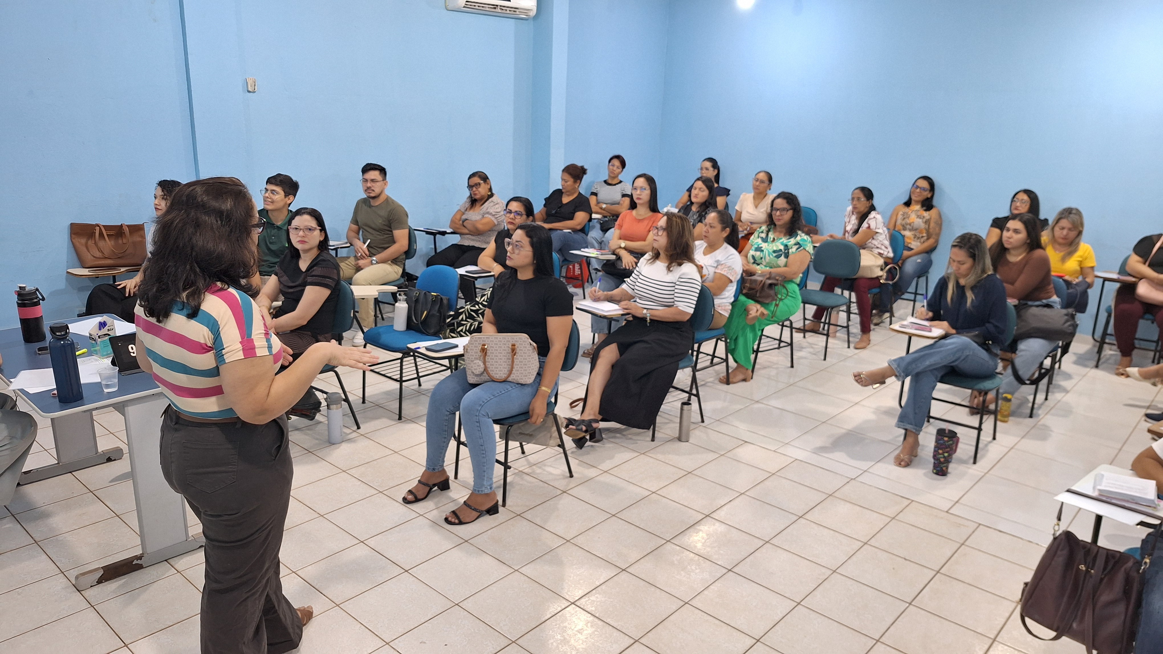 Enfermeiros da Atenção Primária participam de curso sobre o cuidado com a sífilis gestacional