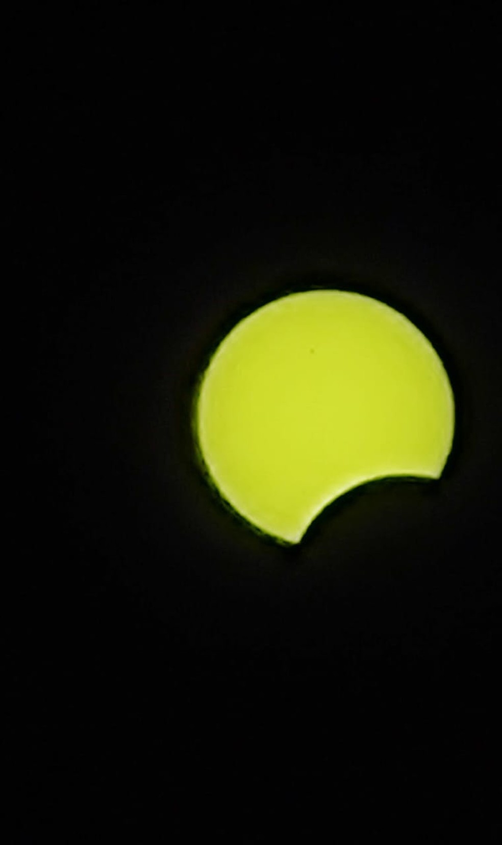 Eclipse Anular do Sol começa por volta da 15h35 na Paraíba. Foto mostra começo em João Pessoa — Foto: Ângela/Semana do Eclipse Solar