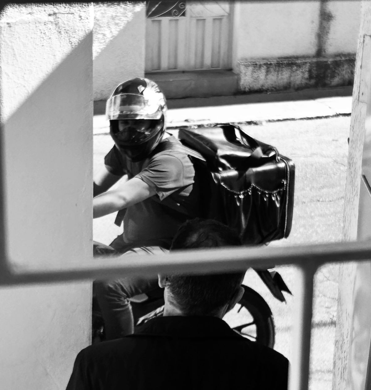 Motoboy morto após acidente com carro havia terminado entregas quando sofreu batida: 'Perdemos um profissional incrível'