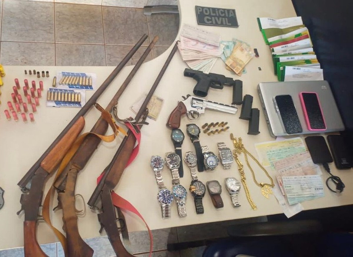 Operação 'Olho da Providência' apreende armas, munições, dinheiro vivo ...