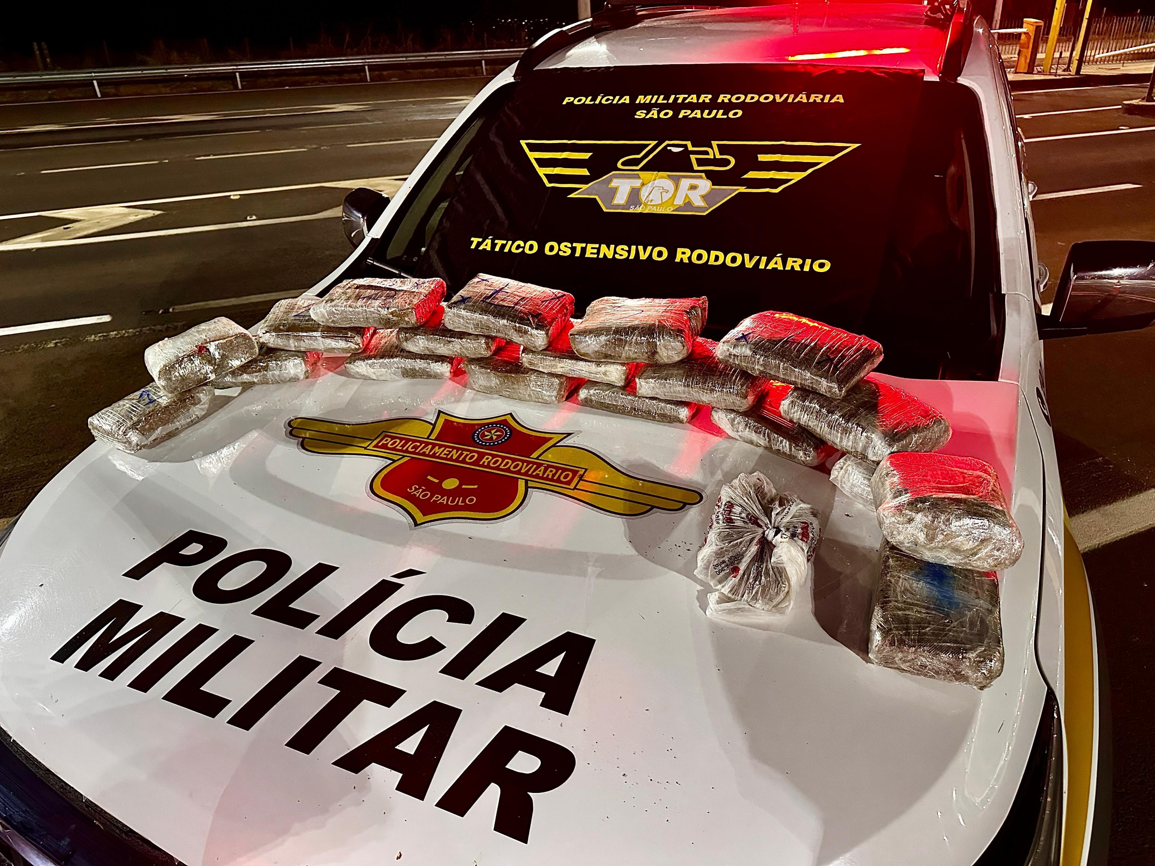 Motorista é preso transportando mais de 10 kg de skunk em rodovia de Pongaí