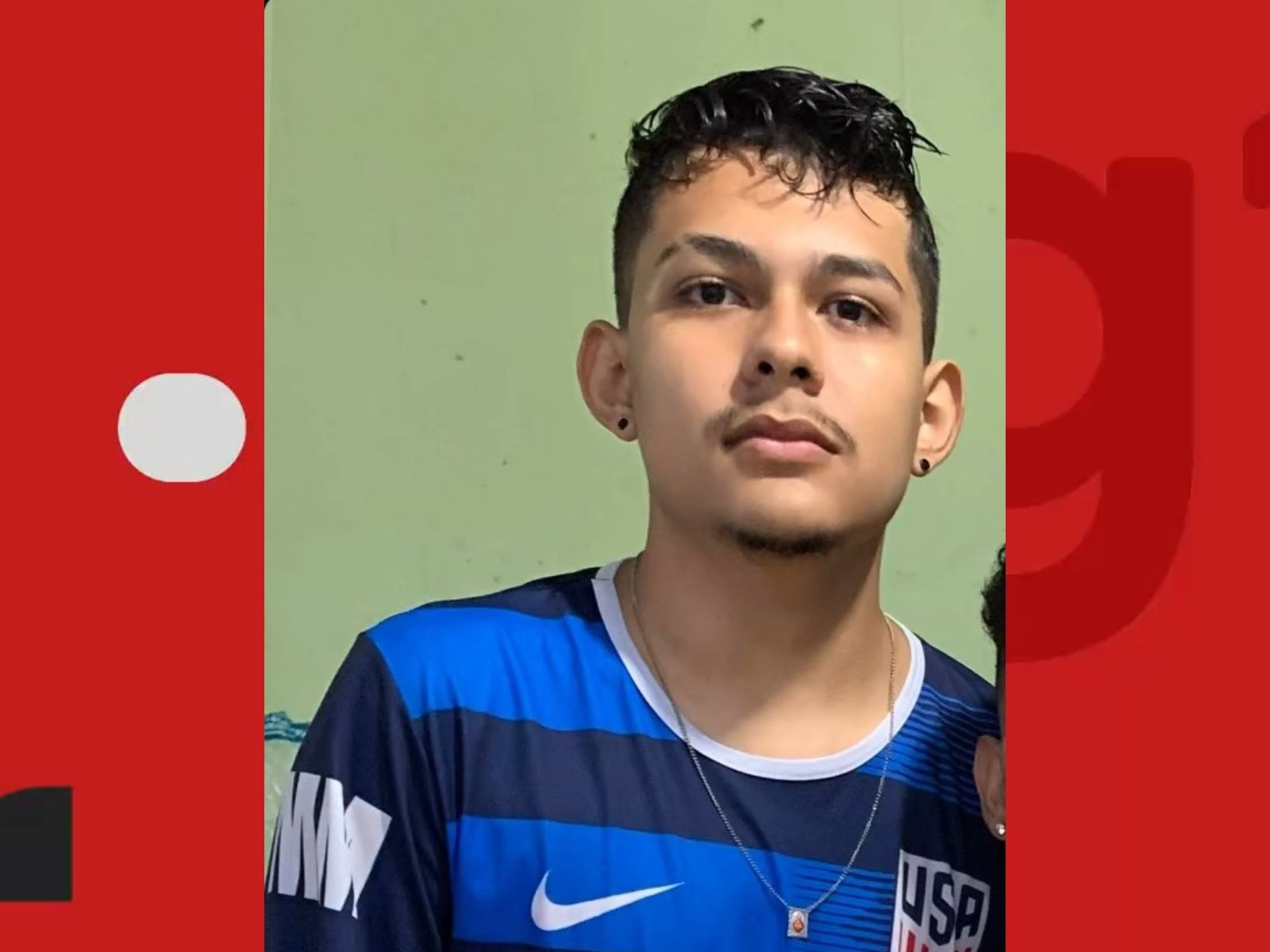 Estudante de educação física morre após bater moto em canteiro central de rua no Acre