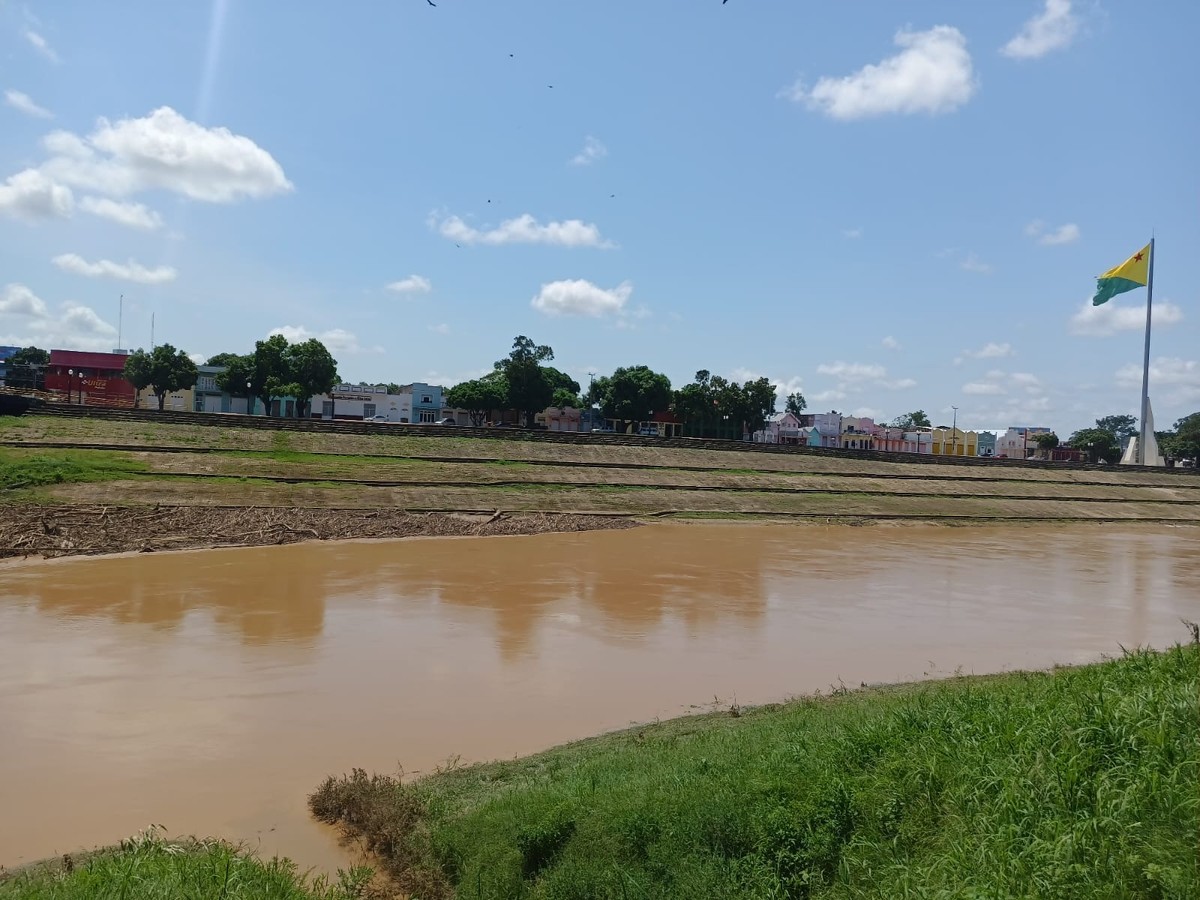 Rio Acre Tem Vazante Na Capital E Com Oscilação Abastecimento Segue Comprometido Devido à 