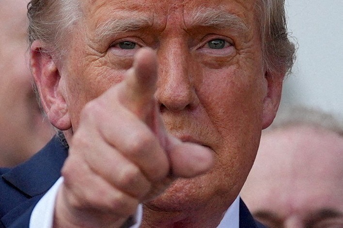 Tarifaço de Trump: novas taxas começam a valer hoje para dezenas de países; imposto médio é o maior em um século
