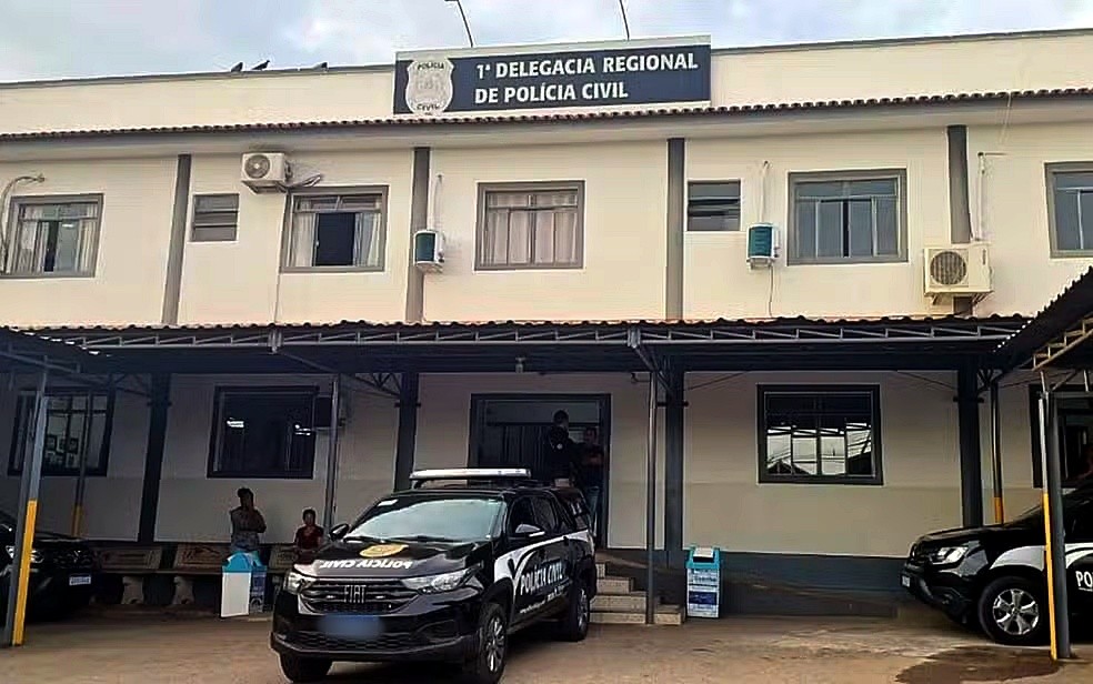 Mulher é morta a facadas pelo namorado em Santo Antônio do Amparo, MG