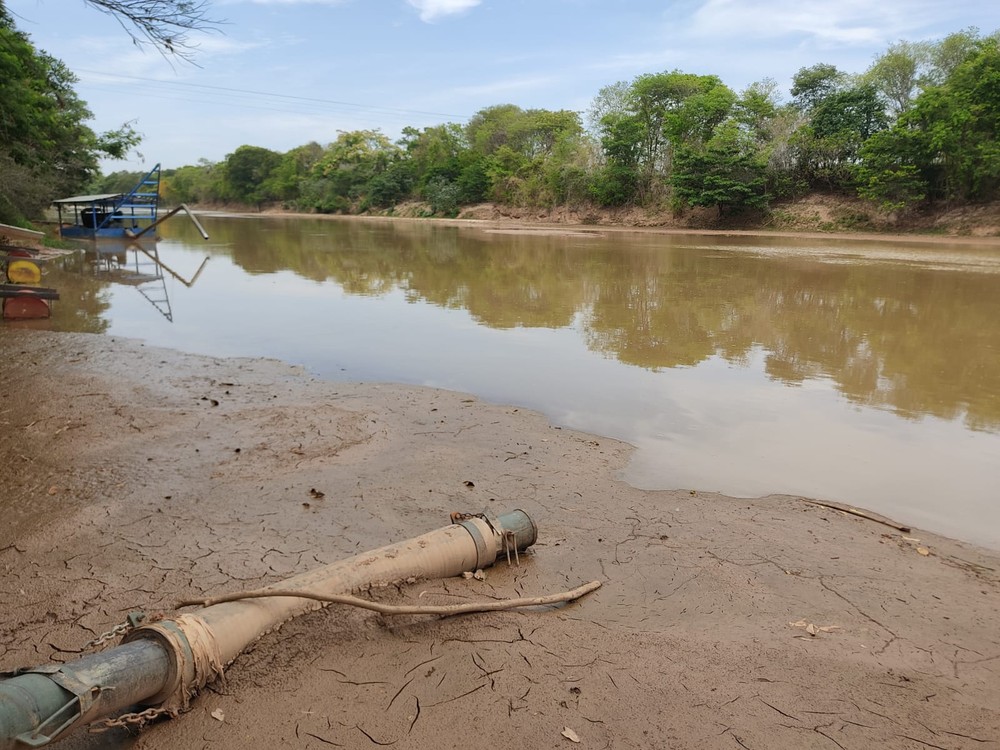 Pescador tenta puxar boné no Rio da Prata e encontra corpo em MG