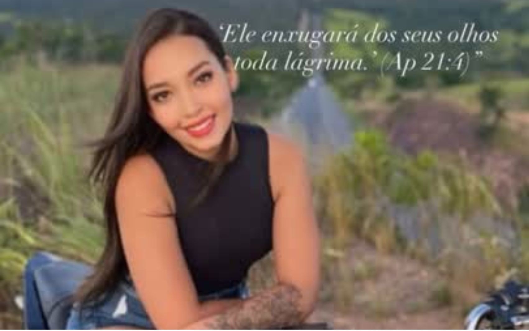 Jovem morre após ser baleada em festa de som automotivo, diz família