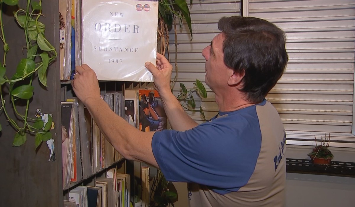Coleção de vinil, bares temáticos e banda na estrada: conheça histórias que demonstram a paixão pelo rock 