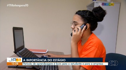 Universitários investem em estágios