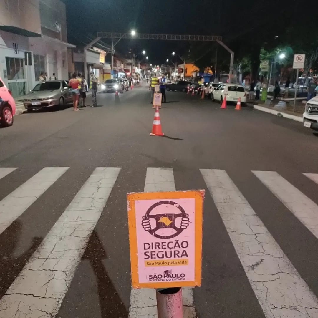 Com 24 recusas ao bafômetro, blitz aborda mais de 400 motoristas em Osvaldo Cruz