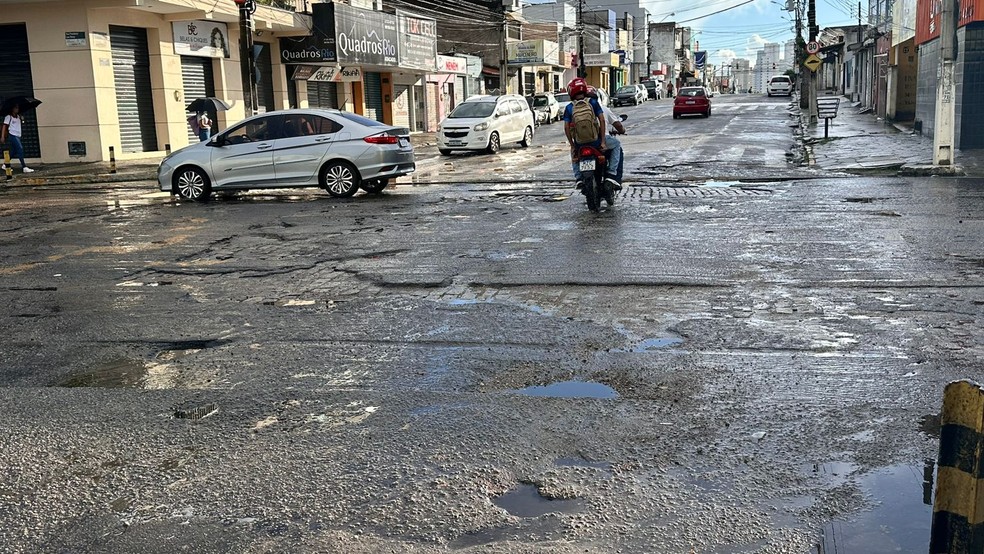 Crime aconteceu no bairro do Alecrim, na Zona Leste de Natal — Foto: Kleber Teixeira/Inter TV Cabugi