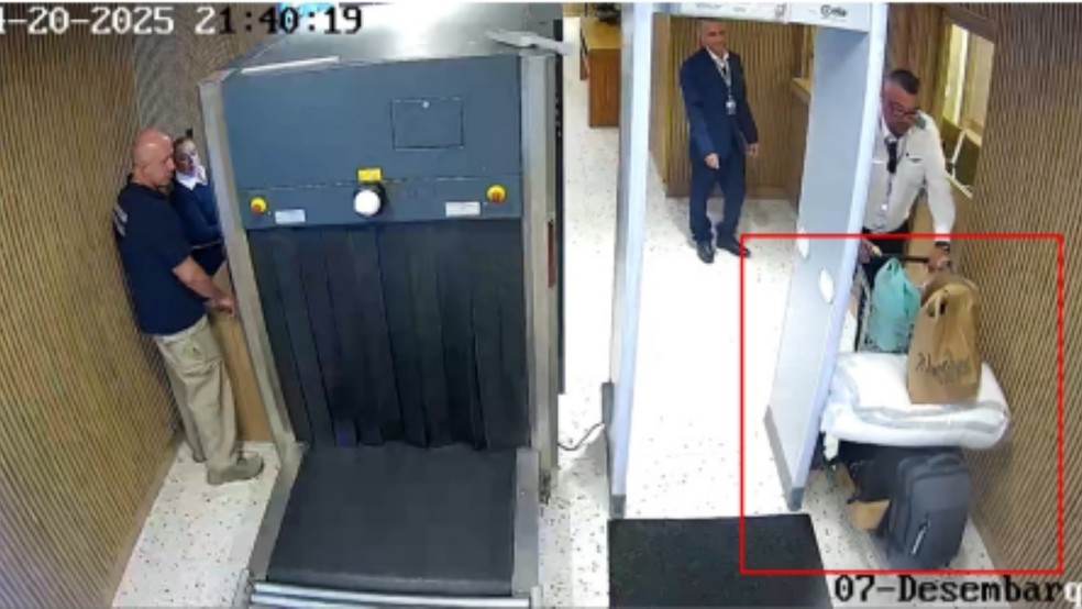 PF investiga entrada de bagagens sem fiscaliza��o em voo com Motta e Ciro Nogueira � Foto: Reprodu��o