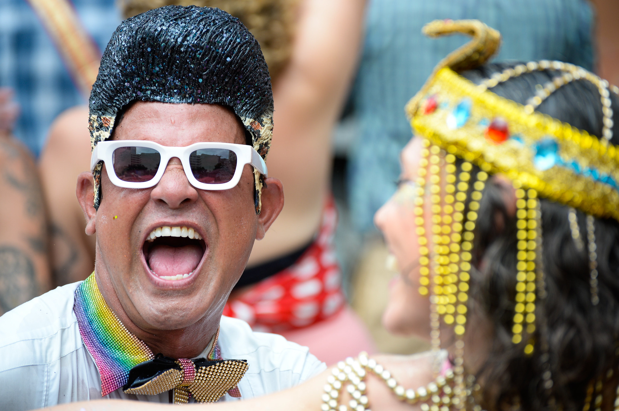 Blocos Fogo e Paixão e Suvaco do Cristo reúnem foliões nas ruas do Centro e da Zona Sul do Rio; FOTOS