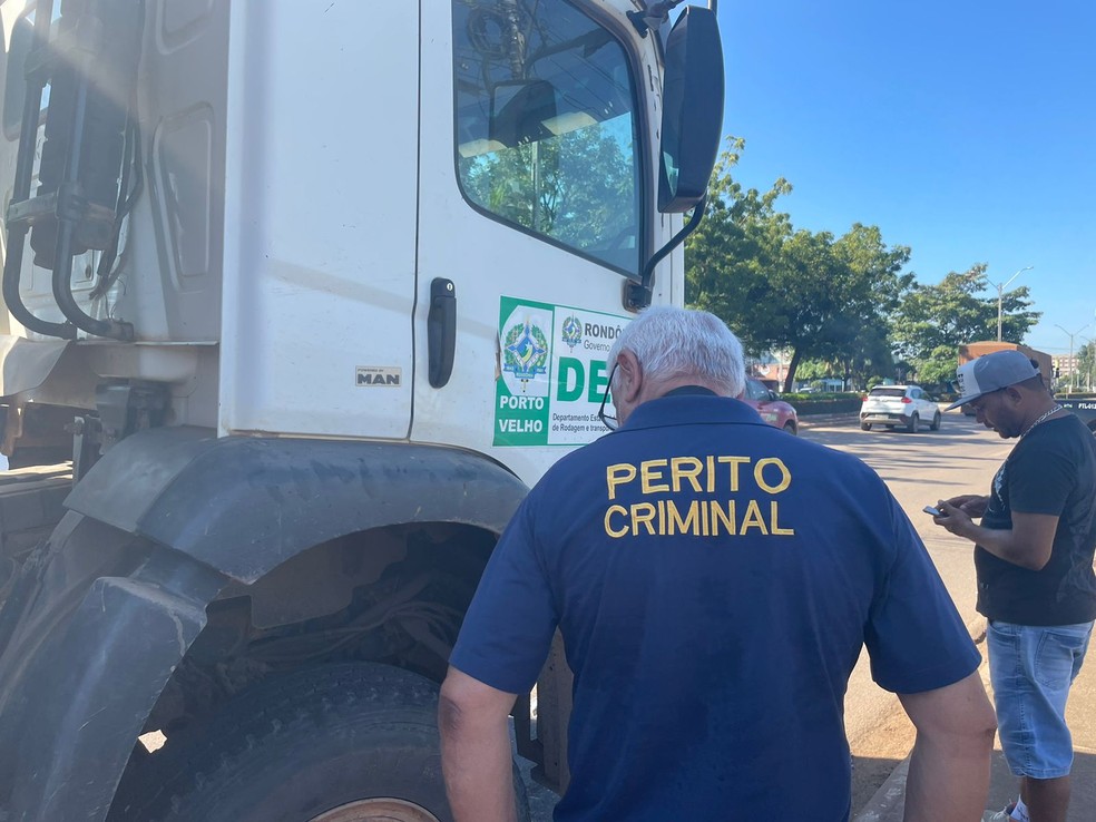 Jovem morre ao ser arrastado por caminhão na Av. Jorge Teixeira, em Porto Velho — Foto: g1 Rondônia