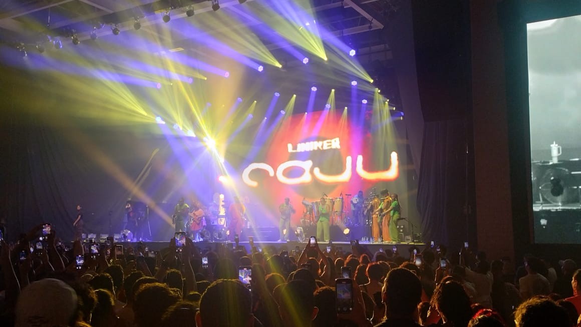 Liniker celebra 1 ano de 'Caju' em show emocionante em Manaus