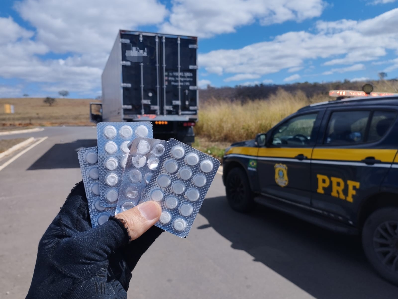 Sem cumprir descanso obrigatório, caminhoneiro é abordado com rebite na BR-251