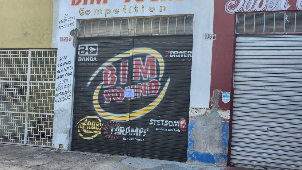 Mecânico morre após macaco hidráulico ceder e carro atingir sua cabeça em Presidente Prudente (SP) — Foto: Leonardo Bosisio/g1