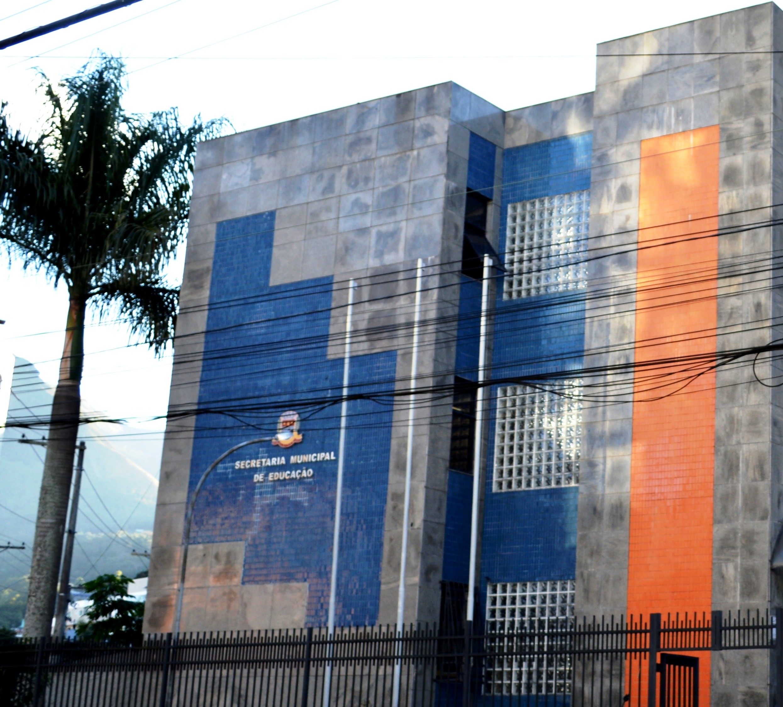 Escolas abrem matrículas para Educação de Jovens e Adultos em Teresópolis