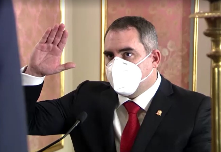 Candidato à Presidência do Peru é alvo de ataque a tiros