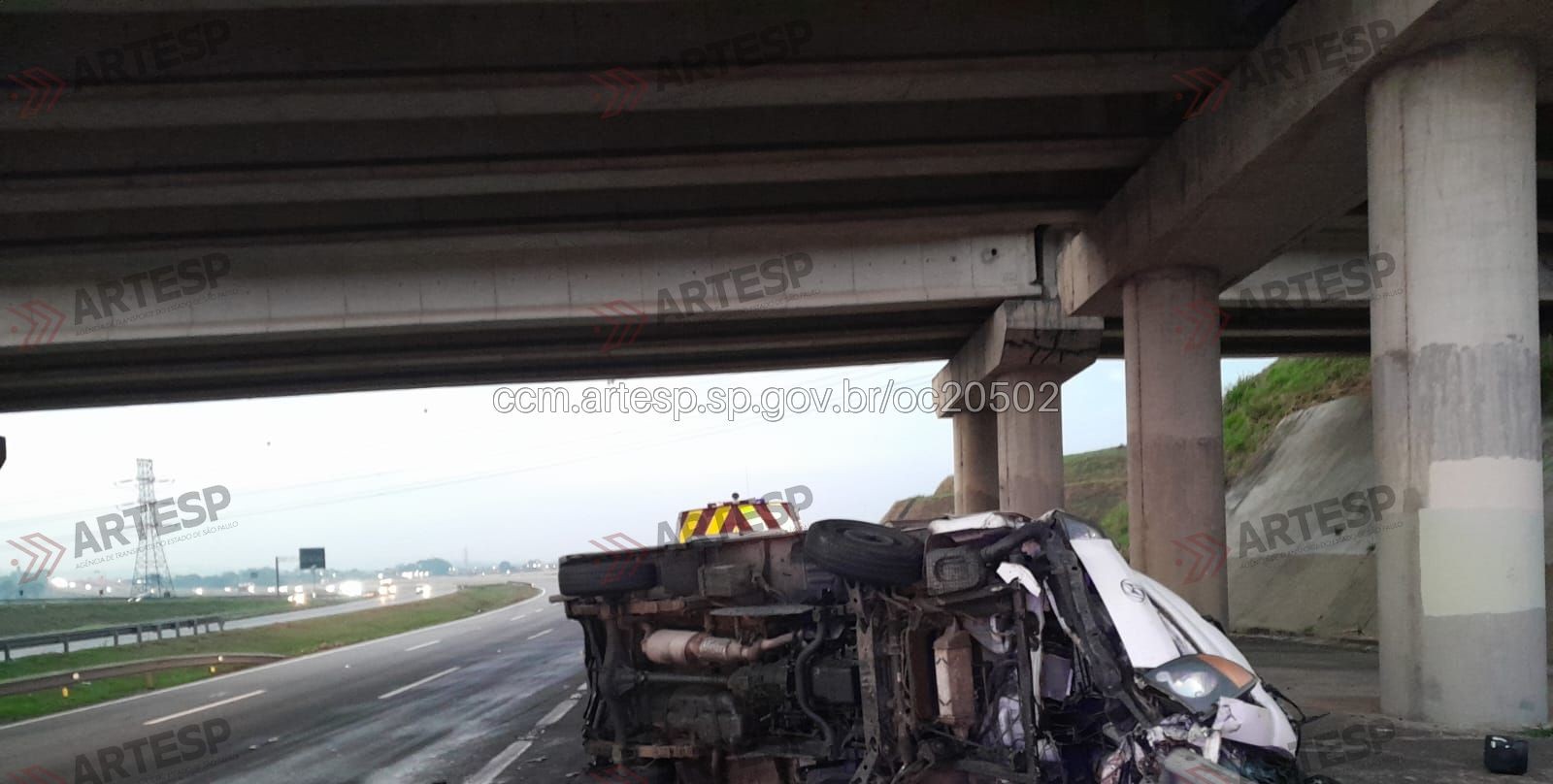 Motorista morre em acidente entre dois carros no Rodoanel, em Itaquaquecetuba