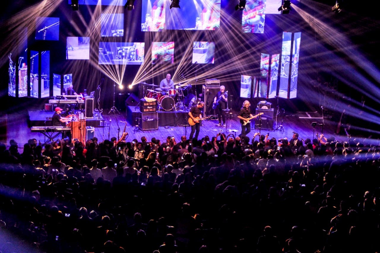 Após tentativa 'frustrada' em 1985, Dire Straits Legacy admite sonho de tocar no Rock in Rio: 'Experimentar' 