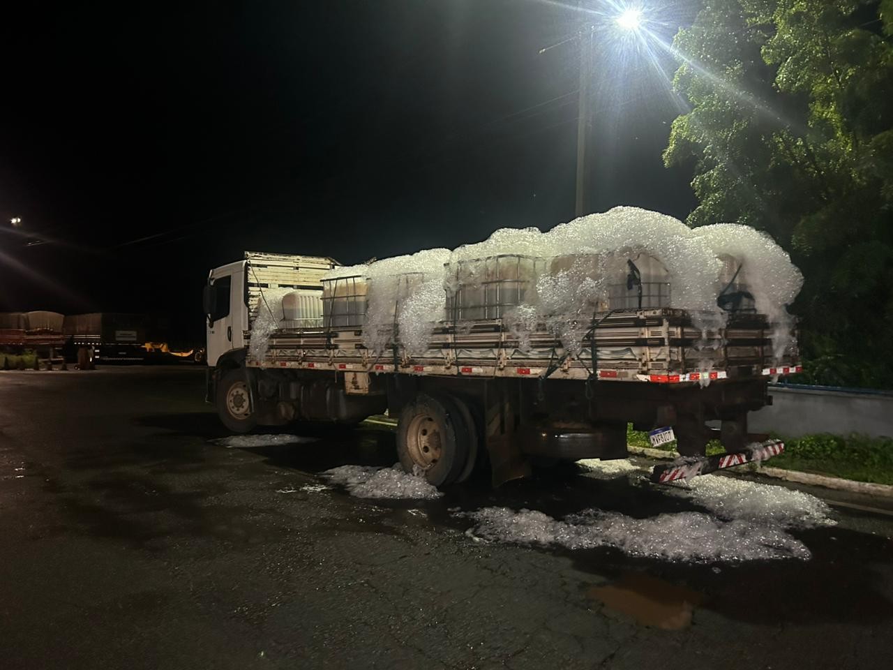 1,5 tonelada de tilápias vivas é apreendida em contêineres de ácido sulfúrico no Piauí