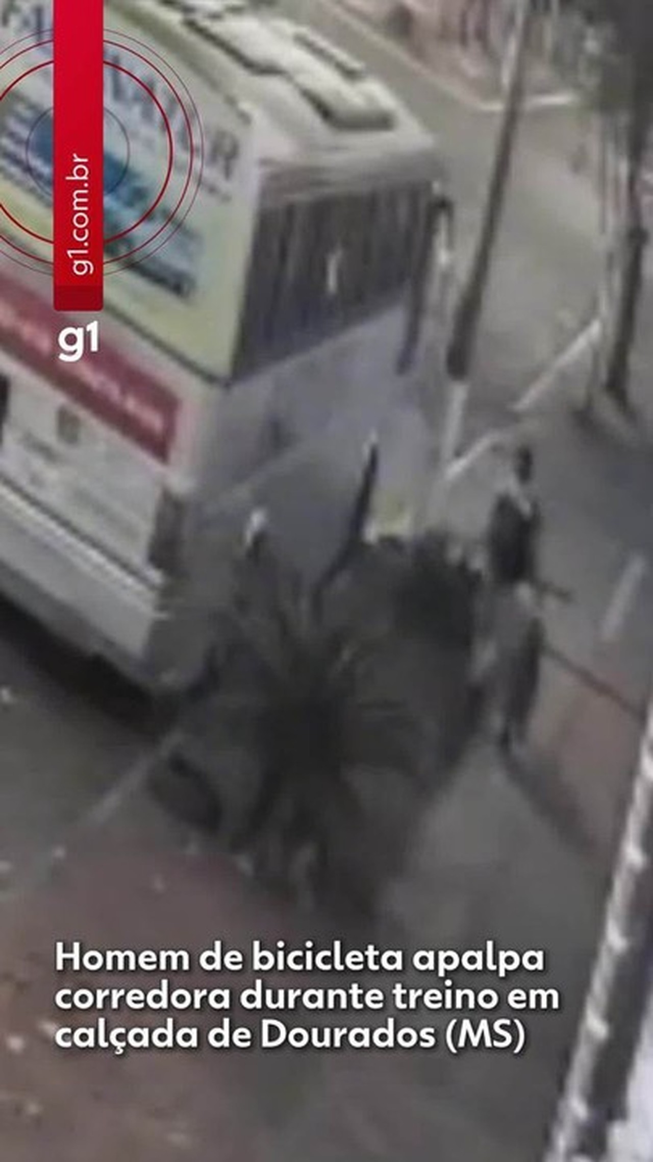 Homem é flagrado passando a mão em corredora em MS: 