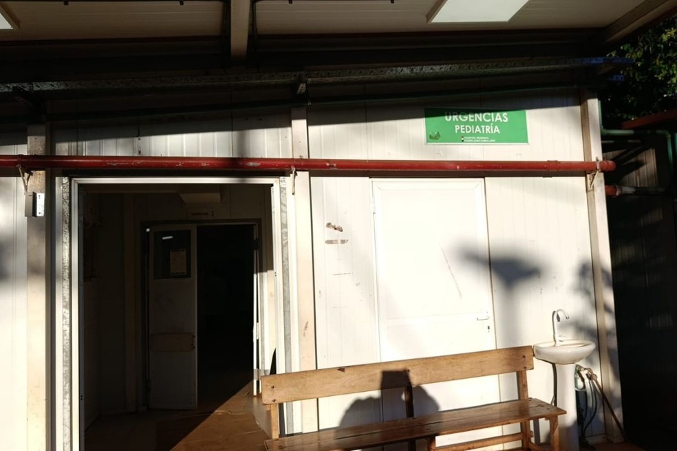 Fachada da unidade de saúde onde a morte ocorreu. — Foto: Rubén Valdez