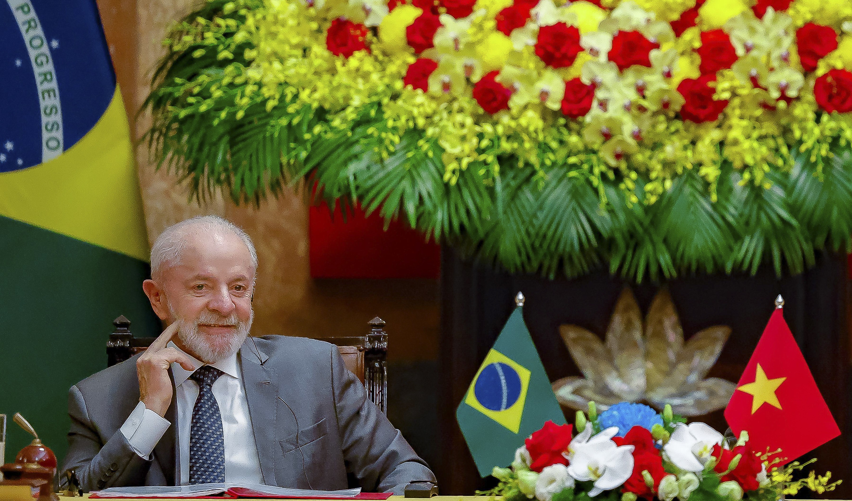 Quaest: veja aprovação e reprovação de Lula por região, gênero, idade, estudo, renda, religião e raça