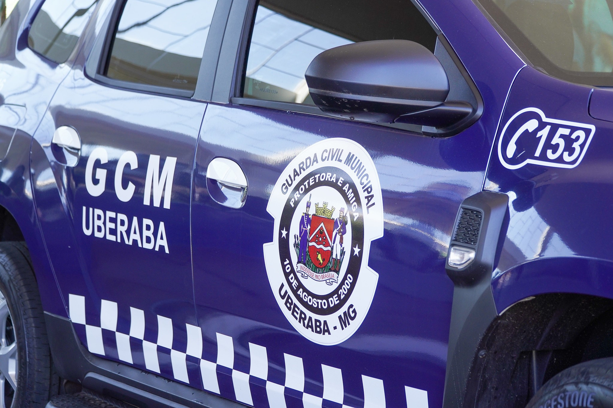 Mulher perde parte do dedo após ser agredida enquanto bebia com amigas em Uberaba